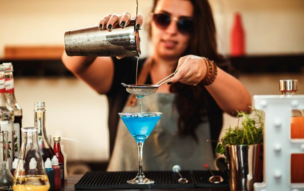 How To Make Cocktails And Mixed Drinks: A Beginner’s Guide To Mixology