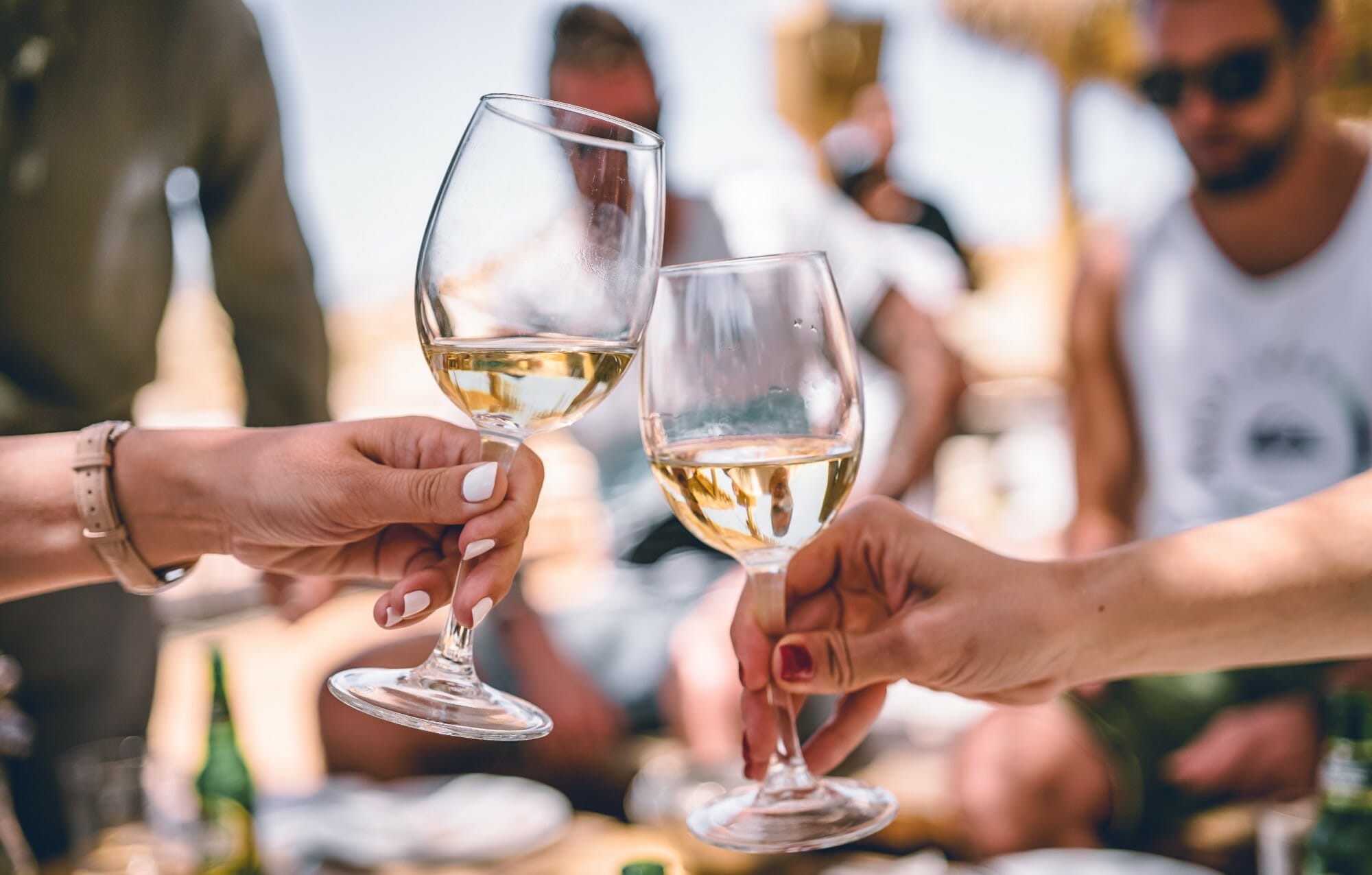 How Many Glasses Of Wine Are In A Bottle? Saucey