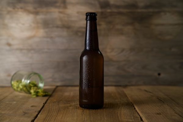 photo-by-story-ninety-four-on-unsplash_how-many-calories-are-in-a-bottle-of-beer