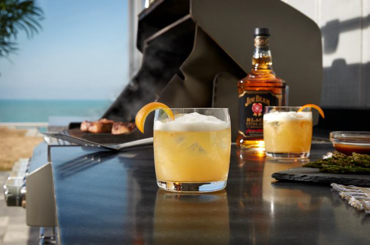 https://blog.saucey.com/wp-content/uploads/2022/05/the-whiskey-sour-1.bmp