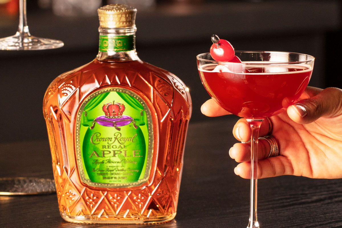 What to Mix with Crown Royal Apple Saucey Blog